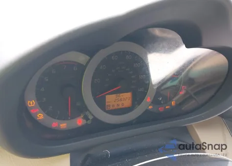 2011 Toyota Rav4 z USA, uszkodzony, nr VIN JTMBF4DV2B5043362